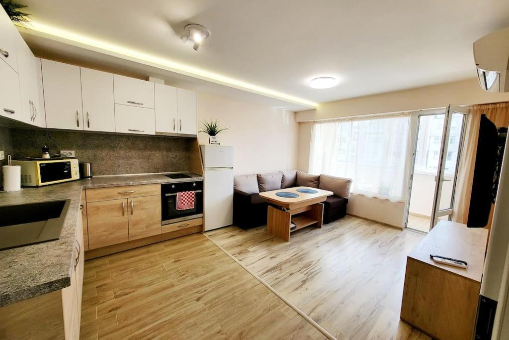 Bright City Apartment Warna Zewnętrze zdjęcie