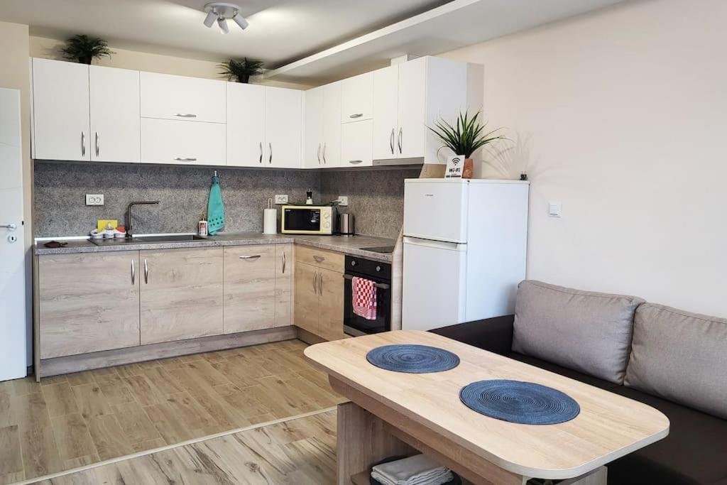 Bright City Apartment Warna Zewnętrze zdjęcie
