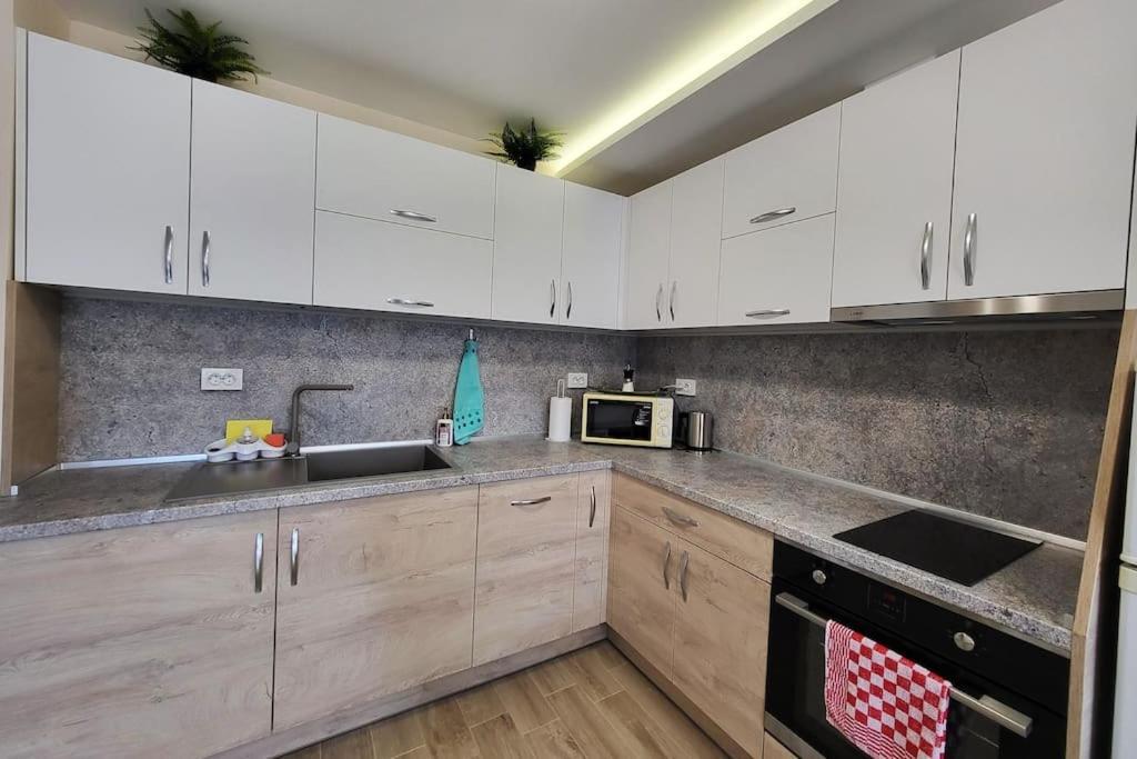Bright City Apartment Warna Zewnętrze zdjęcie